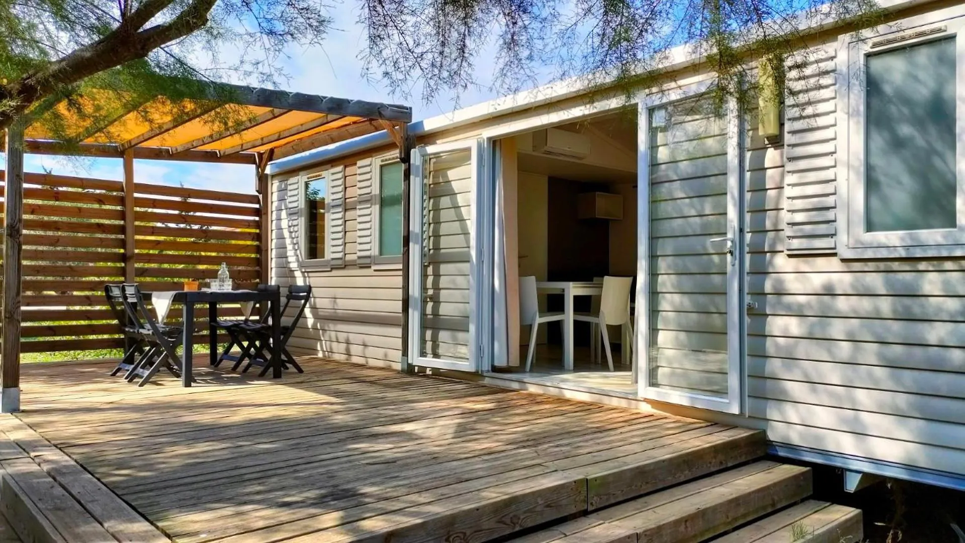 Campsite Camping Tikayan Felix De La Bastide Saint-Mitre-les-Remparts