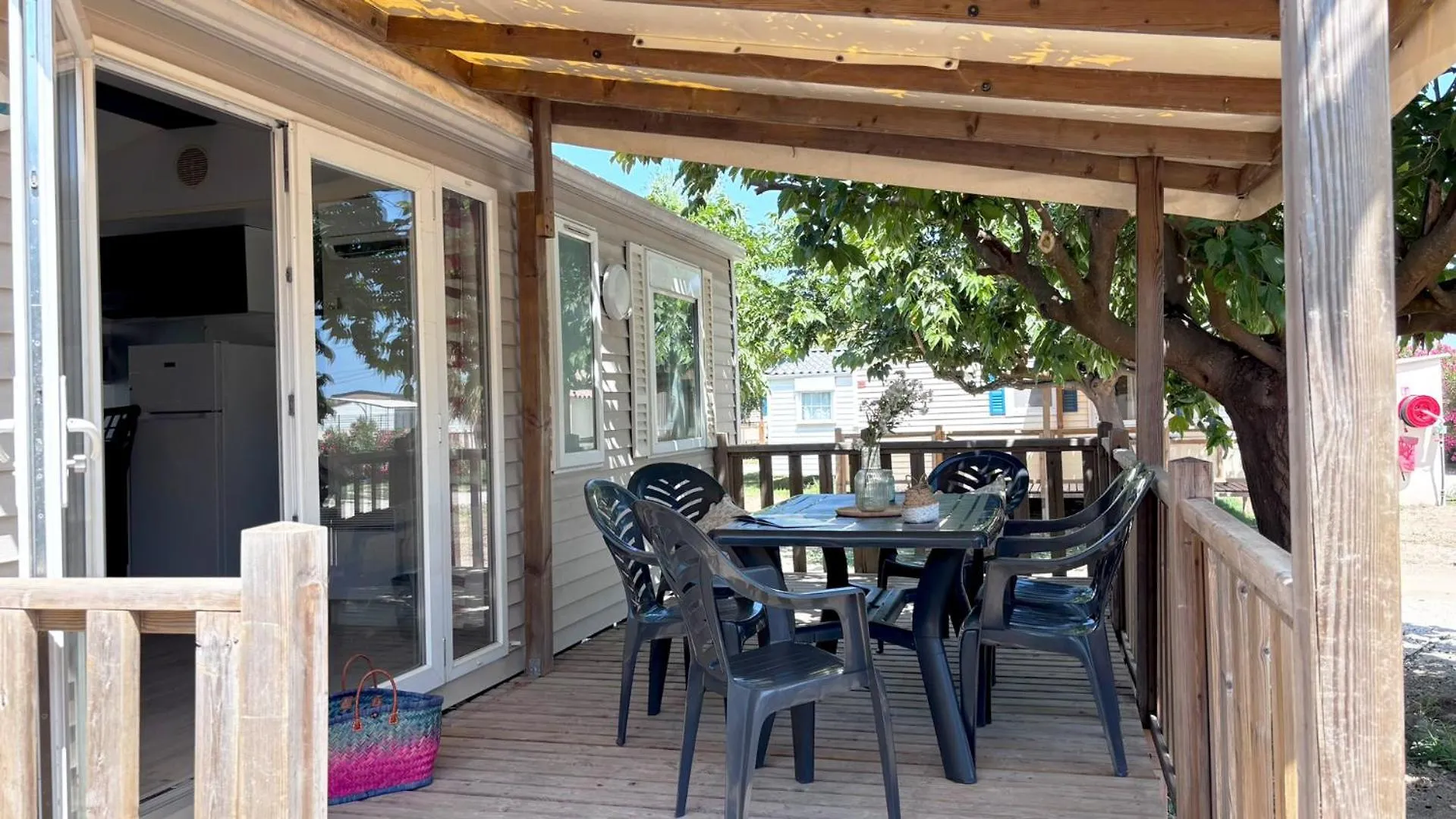 Camping Tikayan Felix De La Bastide Saint-Mitre-les-Remparts Frankrijk