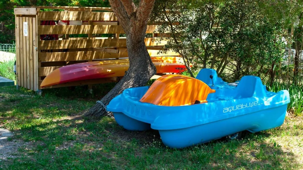 Camping Tikayan Felix De La Bastide Saint-Mitre-les-Remparts Campsite