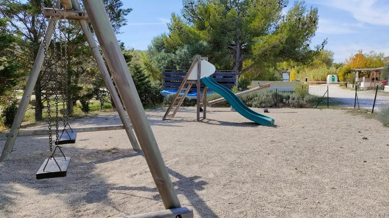 Camping Tikayan Felix De La Bastide Saint-Mitre-les-Remparts Campsite