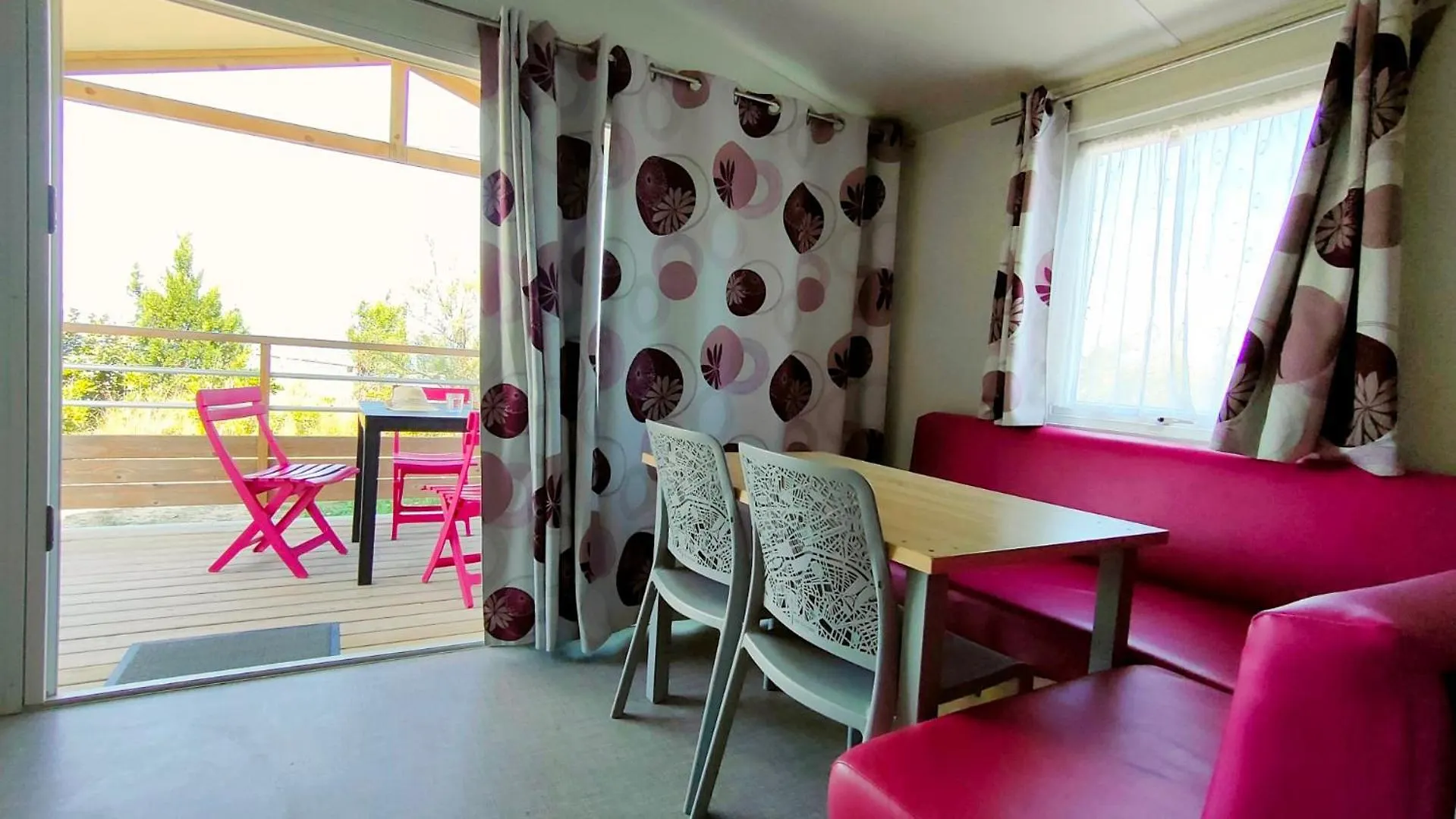 Camping Tikayan Felix De La Bastide Saint-Mitre-les-Remparts Campsite