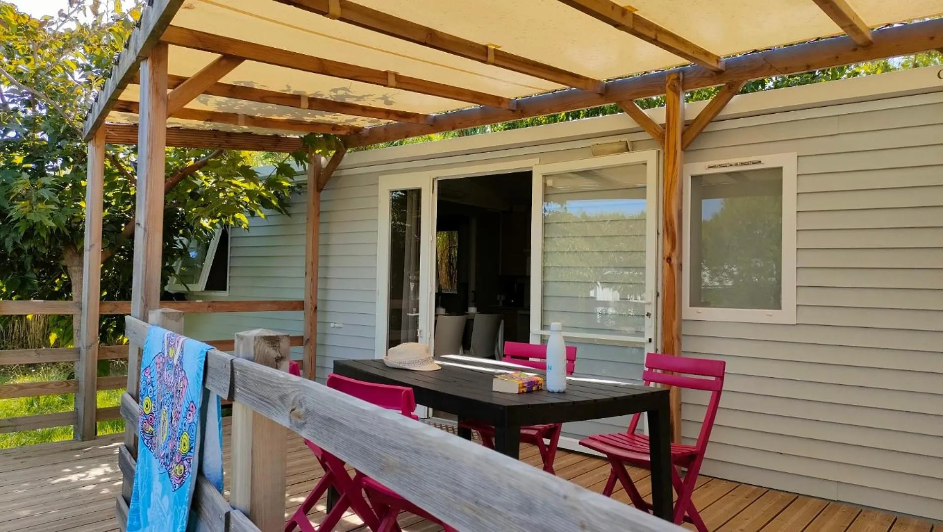 Camping Tikayan Felix De La Bastide Saint-Mitre-les-Remparts Campsite